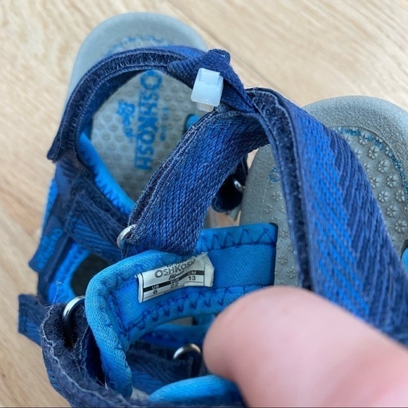 OshKosh Blue Sandals Sz 6 Blue Boys Outdoors Baby Open Toe - Picture 4 of 5